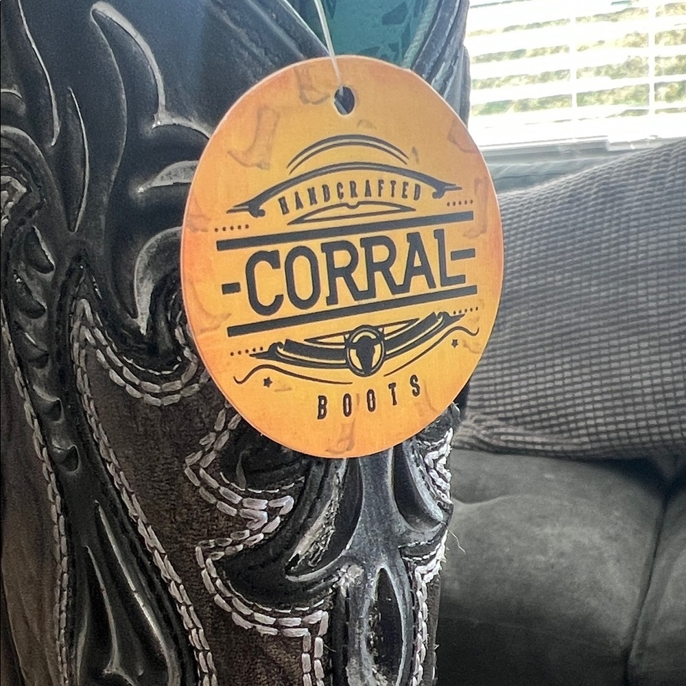 Corral Dark Brown Heeled Boots with Embroidered Design - Picture 2 of 12